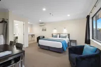 Aveda Motor Lodge Отели в г. Пукекохе