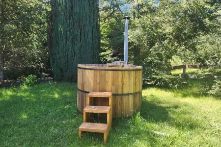 Cabin #2 Отели рядом с достопримечательностью «Camping Montaña Linda»