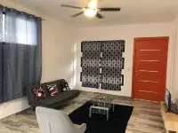 Center of Cabarete, 2 full bedrooms, 2 full bathroom w pool, full equipment, AC,