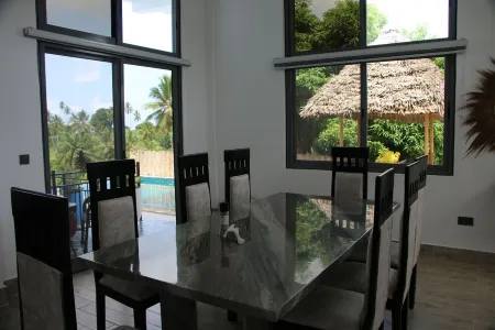 Luxury Zanzibar Villa – Ocean View, Infinity Pool, Lush Green & Stunning Sunsets