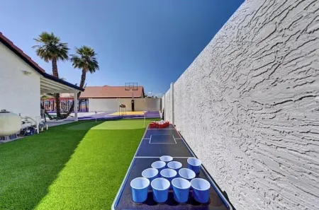 The Oasis Arizona Basketball Court, pool, mini-put, Arcades!