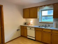 Charming 2BR/1BA, W/D, kitchen, patio, 20 min to WSU Hotels in Colfax