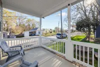 The Briar ~ Sleek 3BR New Home Walk to DT w/Outdoor Area