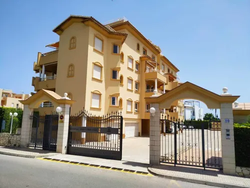 Oliva Nova: Charming one bedroom flat, beach, golf course, padel on site