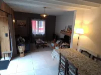 Vacation home with garden Hotels in Beaudéan