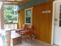 "Laurentius" cozy one room cabin on a Koi Pond