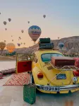地下洞穴套房 - 停車場