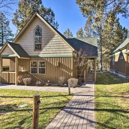 Klamath Falls Cabin Retreat w/ Deck & Grill!