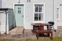 Portballintrae 10 Ballaghmore Cottages Hotels in Portballintrae