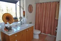 Cozy Adobe with Hot Tub and Fabulous Views in Outdoor Paradise.