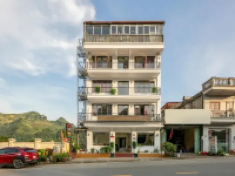 Glow Sapa Hotel Hotels near Sapa Green Valley
