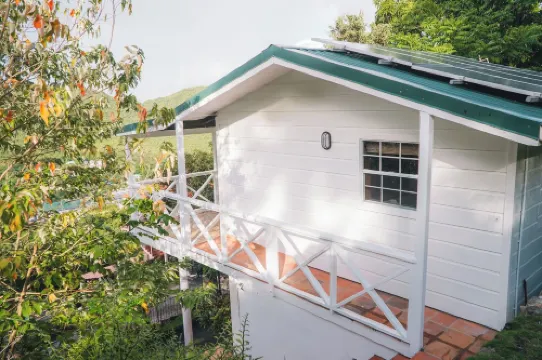 Guesthouse with amazing views!