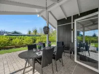 "Sigbrith" - 350m to the Fjord Hotels in Hemmet