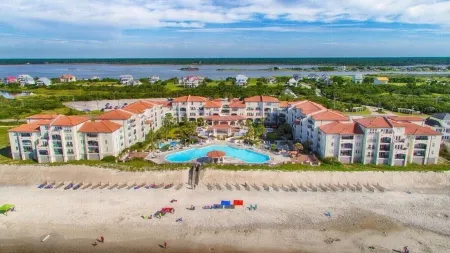 Glamorous 2 Story Beachfront Condo on Topsail Island