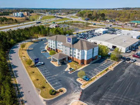 Sleep Inn & Suites Auburn Campus Area I-85 Отели рядом с достопримечательностью «Парк штата Чевакла»