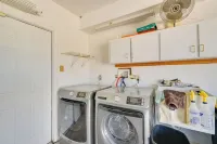 Punta Gorda Oasis w/ Saltwater Pool + Gas Grill! - parking