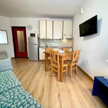 Functional Studio by the Beach-Beahost