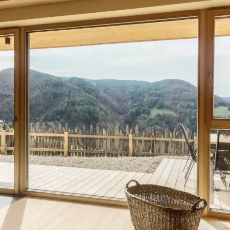 Holiday apartment with 2 bedrooms Отели в г. Ренон