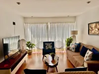 Cozy 3 bedroom Best location in Miraflores free parking