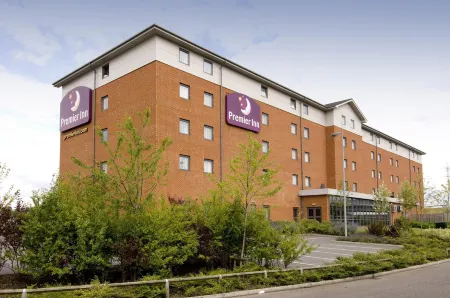Premier Inn Castleford (Xscape, M62 J32) Отели в г. Шерберн ин Элмет