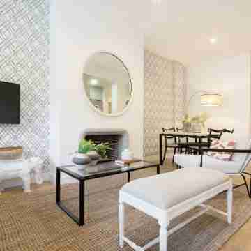 Comfortable Apartment with Terrace near Retiro Park. Retiro II Rooms