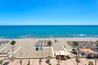 Exclusive Penthouse in Front of the Beach. Los Corales Beach - 2-Sterne