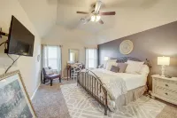 Tulsa Area Retreat with Trail Access and Private Patio - 3-Star