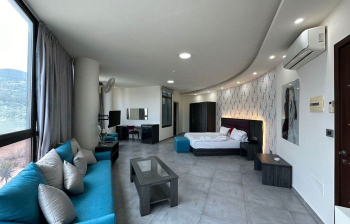 Le Six Resort Hotel