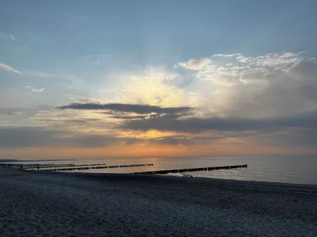 Apartment GLÜCKSSTEIN - 200 m to the Beach - Family Friendly Отели в г. Бёргеренде-Ретвиш