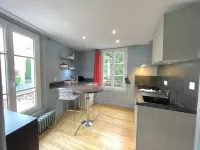 Beautiful apartment 35m2 Chartres center with parking Các khách sạn ở Chartres