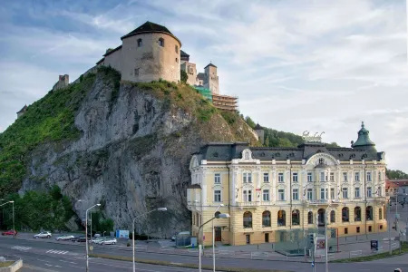 Hotel Elizabeth Отели в г. Тренчьянске Теплице