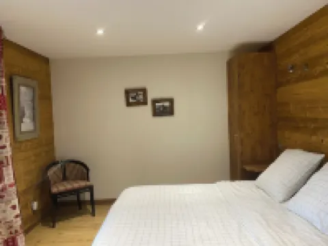 Seasonal Rental Self-Contained Apartment in Chalet with View of the Lake and Gerardmer