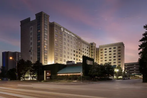 DoubleTree by Hilton Chicago O'Hare Airport-Rosemont Hotels in Rosemont