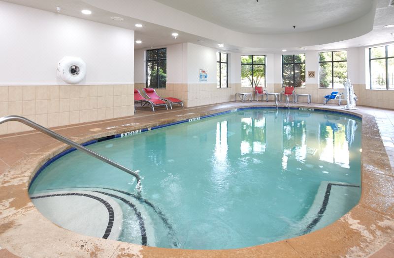 Holiday Inn & Suites Stockbridge/Atlanta I-75 by IHG photo 2