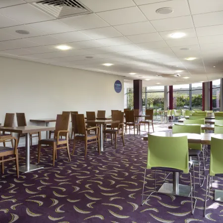 Holiday Inn Express Dunstable, an IHG Hotel