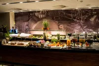 Holiday Inn LODZ by IHG - breakfast