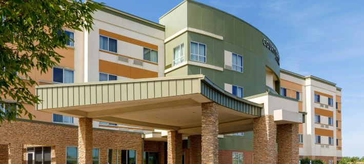 Courtyard St. Louis St. Peters Hotels in St. Charles County