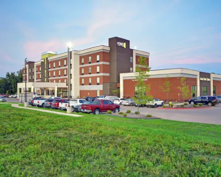 Home2 Suites by Hilton Dallas DeSoto Hotels in DeSoto