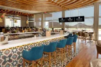 Sandman Signature Calgary Airport Hotel - bar