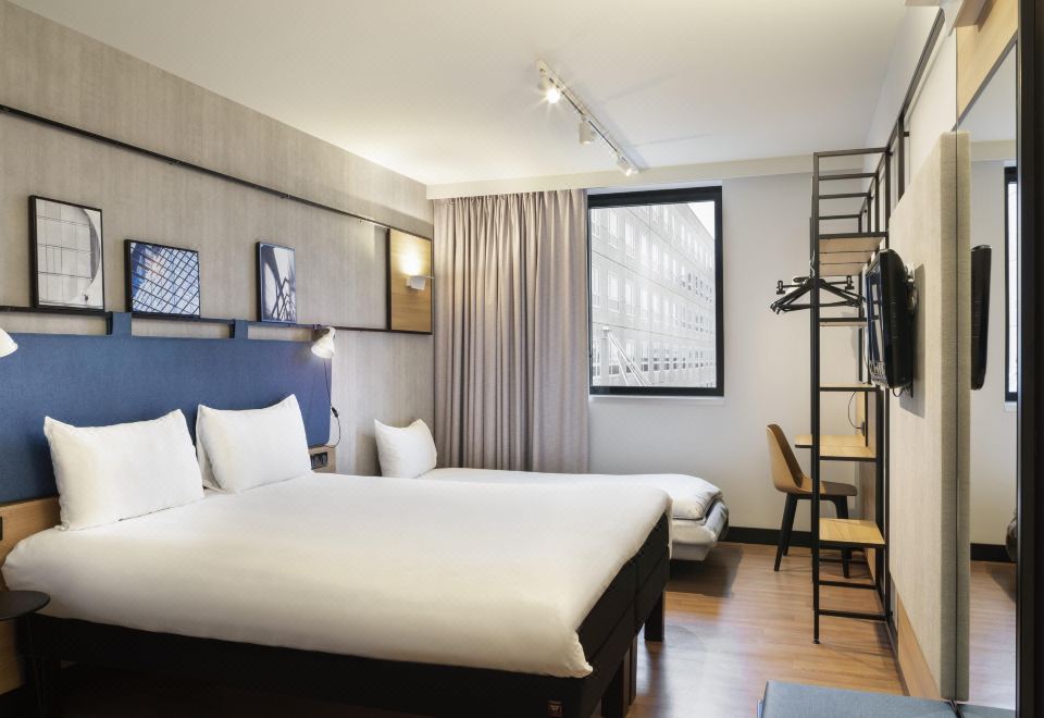 이비스 파리 CDG 공항 외관