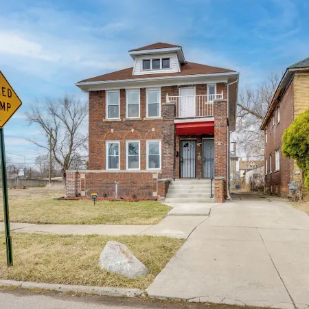 Pet-Friendly Detroit Apt: 6 Mi to Midtown
