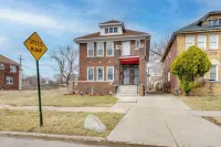 Detroit Apt Near Motown & Dia: Pet-Friendly - Apartments