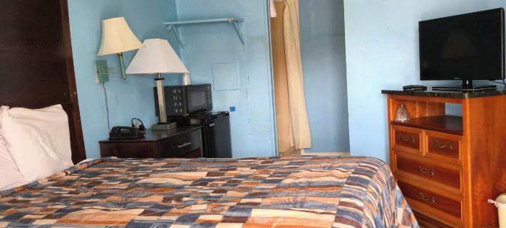 Holiday Motel by Belvilla Cleveland, TN Hotels in Cleveland