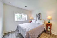Private Plainfield Retreat w/ Gas Grill + Patio - Homestays