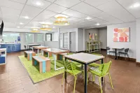 朗德羅克希爾頓Spark酒店 - 早餐