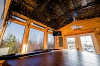 Cozy Big Lake Cabin Retreat with Washer & Dryer and Private Hot Tub & Sauna Hotels in Big Lake