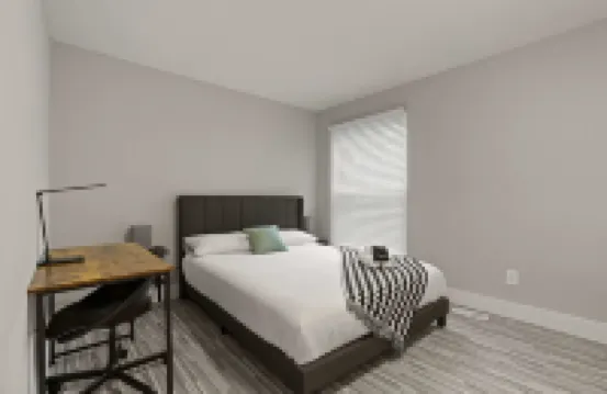 Spacious 2BR 1BA Haven - Perfect for Families Hotels in Rochester Hills