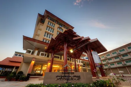 Piyaporn Pavilion Hotel Отели в г. Mae Sai