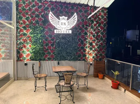 Hotel Drip Inn by RK