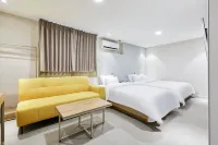 Icheon Hotel Bene - Motels